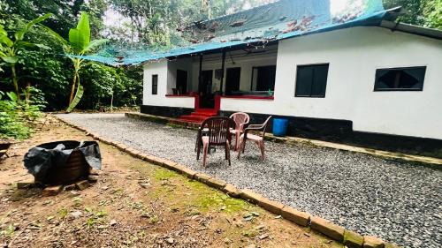 Irinjalakuda Villa | Bachelor's Tharavaadu