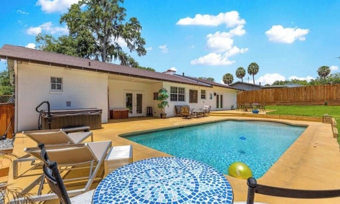 Ocala House | Backyard Oasis w/pool & hot tub