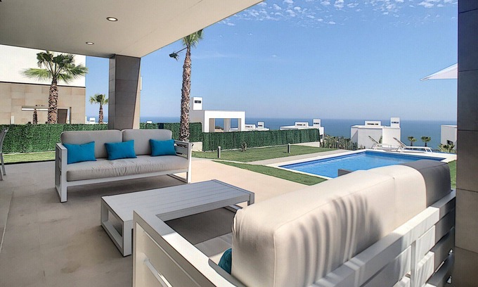 Manilva Villa | Bahia de las Rocas 2254
