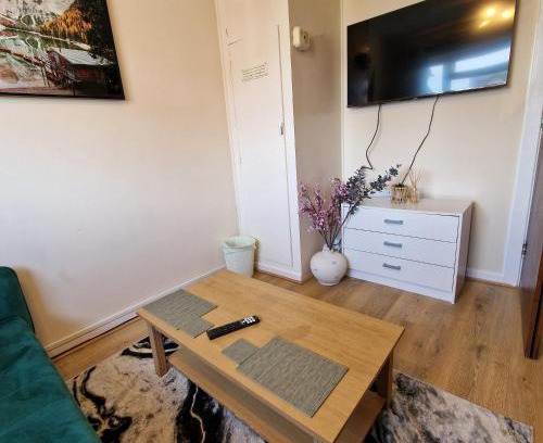 West Bridgford Apartment | Balco West Bridgford, The Point - 3 bed