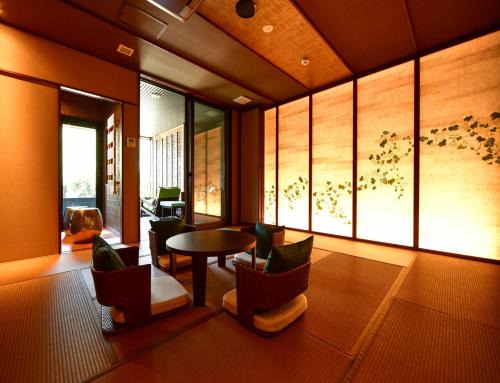 Yumoto Hotel | Balinese onsen ryokan Hakone Airu