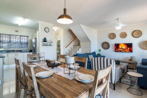 Ballito Apartment | Ballito Beach Villa - La Toinette 8