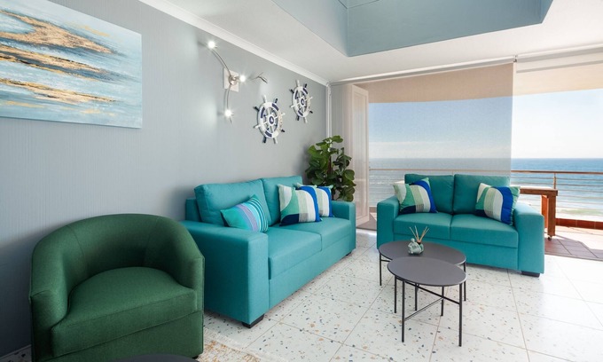 Shaka's Rock Apartment | Ballito Beachfront Retreat - No Loadshedding