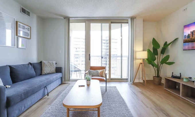 Ballston Apartment | Ballston Hub, Steps to Metro