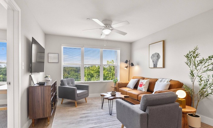 Tuscaloosa Condo | Bama on the River Riverfront Condo with a View, Gym and Pool Access