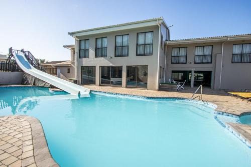 Melville Apartment | Banana Beach Club C7