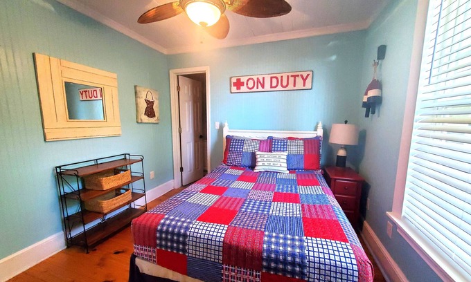 Port St. Joe Cottage | Banana Cabana pet friendly, 1 story beach cottage