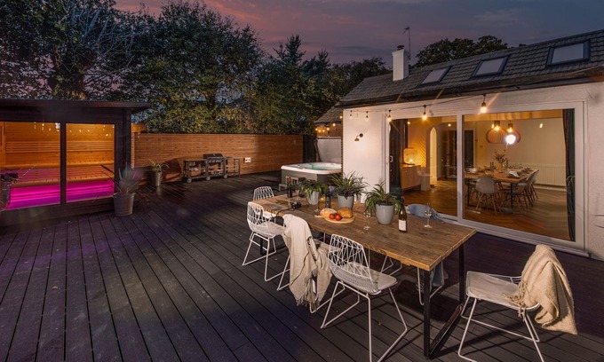 Saltash House | Bar-K - Gorgeous 4 bedroom home in Saltash Cornwall with secure garden, cinema room, hot tub and sa