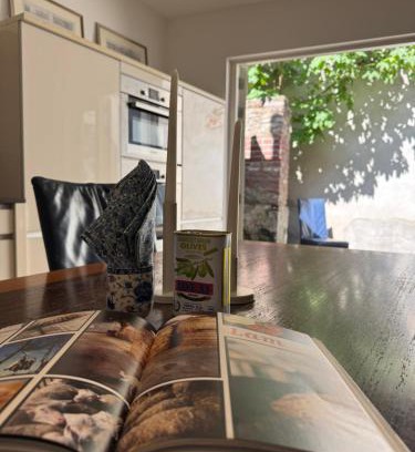 Centrum Apartment | Barbera Guesthouse Hotel Apartments - Experience local life in the Old Centre