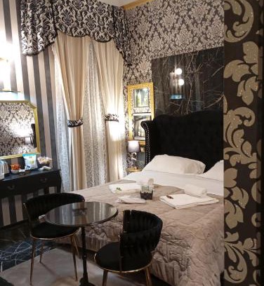 Rione II Trevi House | Barberini Dream
