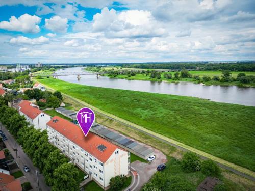 Barby Apartment | Barby-Apartment mit Elbblick und Balkon am Elbe-Saale-Radweg-1 Hund willkommen