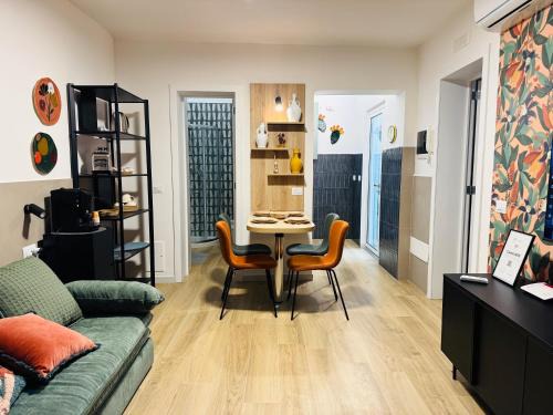 Municipio 2 Apartment | Bari Central Station - Vimini Like a Local