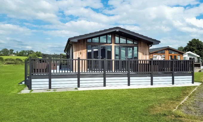 Langworth Ski Chalet | Barlings Retreat Lodge
