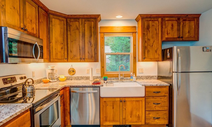 West Yellowstone House | Barnes on Boundary Unit A