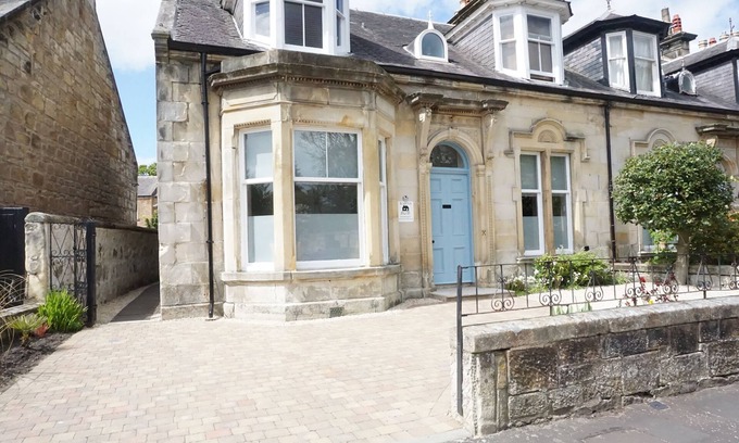 Ayr House | Barns Serviced Accommodation