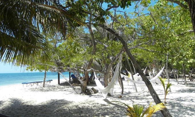Bocachica Cabin | Barú Island near Cartagena-Private Villa 15 feet in front of the Beach