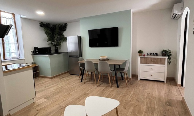 Auxerre Apartment | Basements