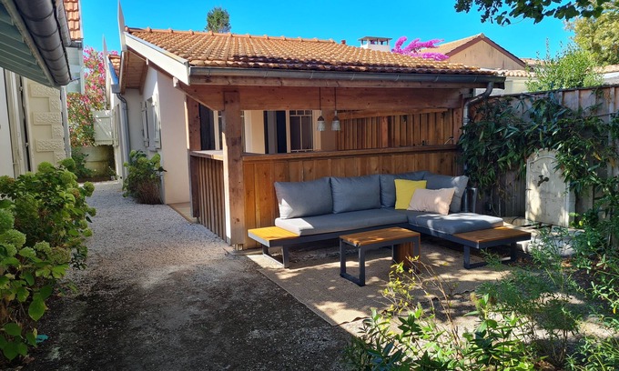 Andernos-les-Bains House | Basin-side house with garden 500m from the beach