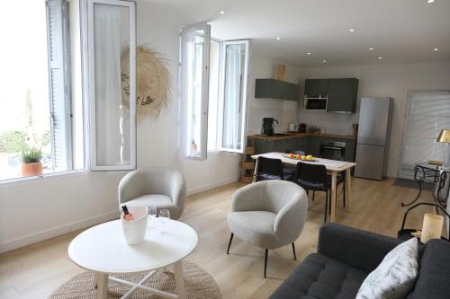 Saint-Cyr-sur-Mer Apartment | Bastide du Soleil