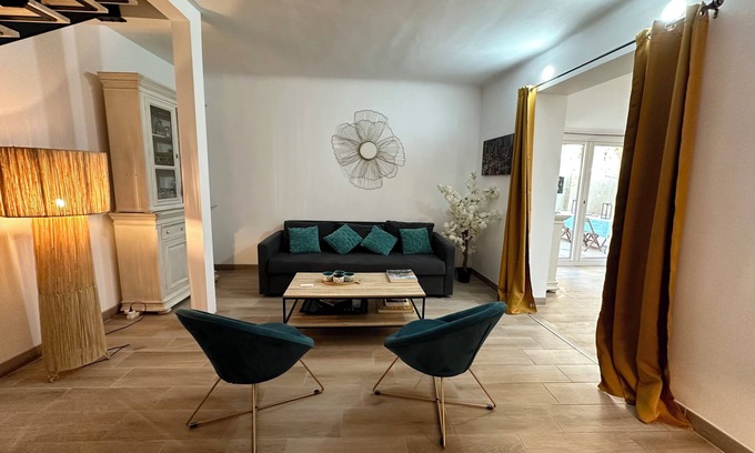 Couronne Urbaine House | Bastide Provençal 5 minutes' walk from Cours Mirabeau + 1 parking lot