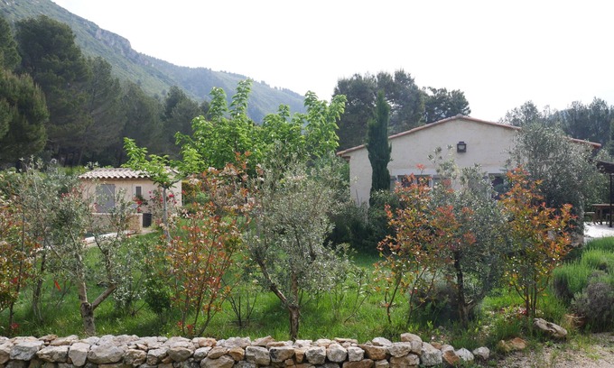 Cuges-les-Pins House | Bastidon independent romantic atmosphere
