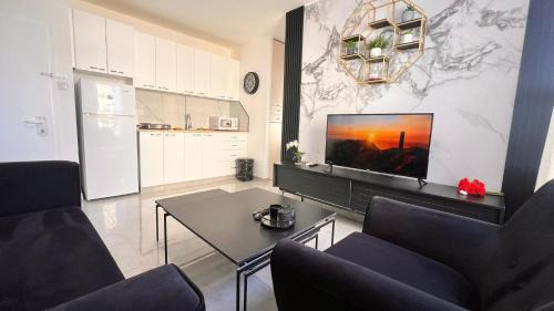 Bat Yam Apartment | Bat yam sea view apartment