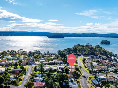 Batehaven House | Batehaven Coastal Home Near Corrigans Beach