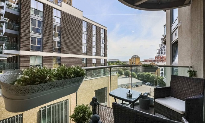St. Mary's Park Apartment | Battersea Serviced Apartment