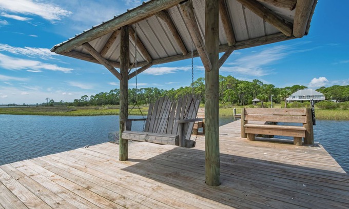 Panacea House | Bay Breeze - Waterfront with Boat Dock, Helipad!