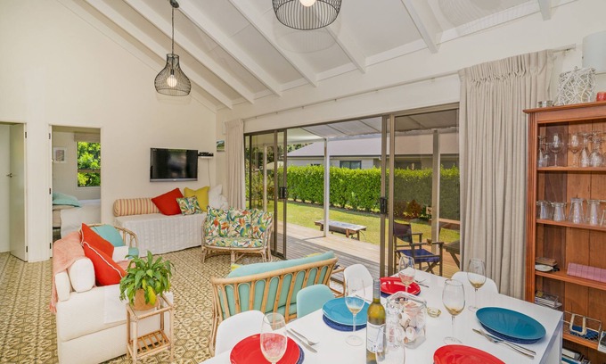 Cooks Beach House | Bay Coast Happy Place - Cooks Beach Holiday Home