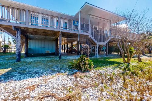 Indian Bay House | Bay Dream Believer