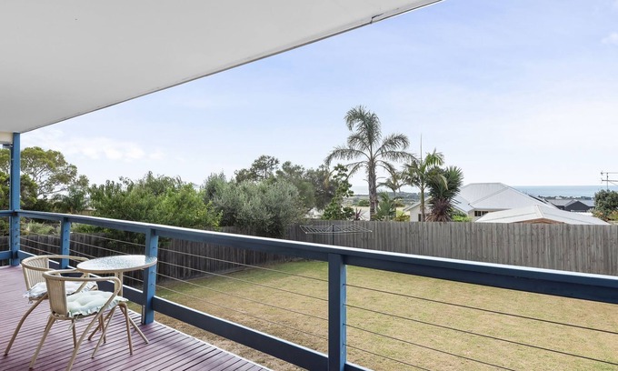Portarlington House | Bay View - Open living with great views