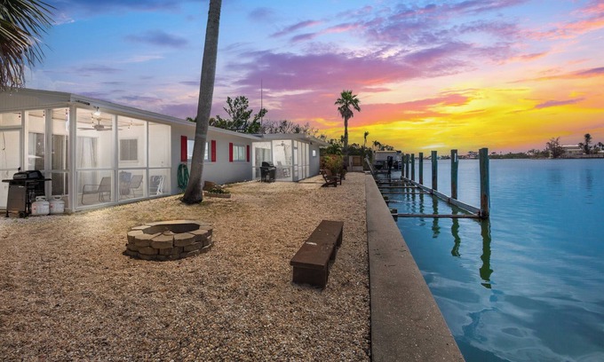 Anna Maria House | Bayfront Escape Dock and Dog-Friendly Charm