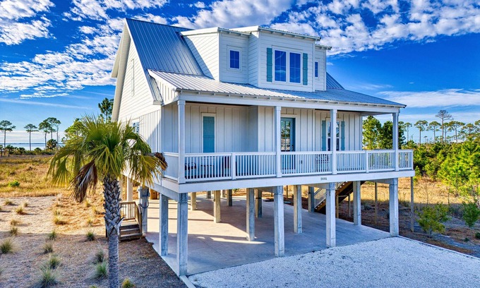 Port St. Joe House | Bayfront w/Bay Access