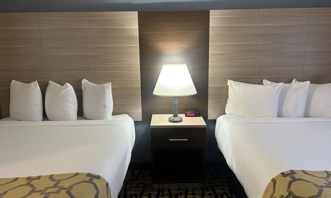 St. Robert Hotel | Baymont by Wyndham Ft. Leonard/Saint Robert