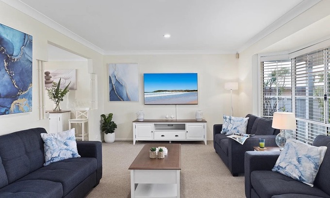 Fingal Bay House | Bayside at Fingal Bay