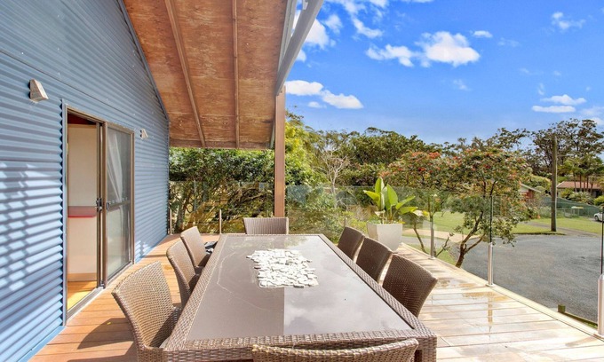 North Haven House | Bayside Delight - 4 bedroom holiday home in North Haven, close to beach and river