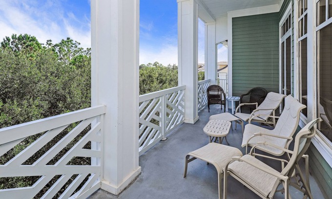 Baytowne Wharf House | Bayside Gated Resort ~ Full Kitchen ~ Private Balcony ~ Resort Pool