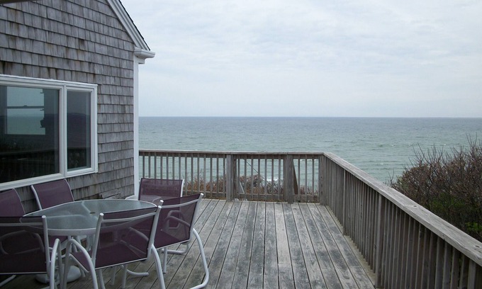 North Truro House | Bayside Home with Private Stairs to the Beach