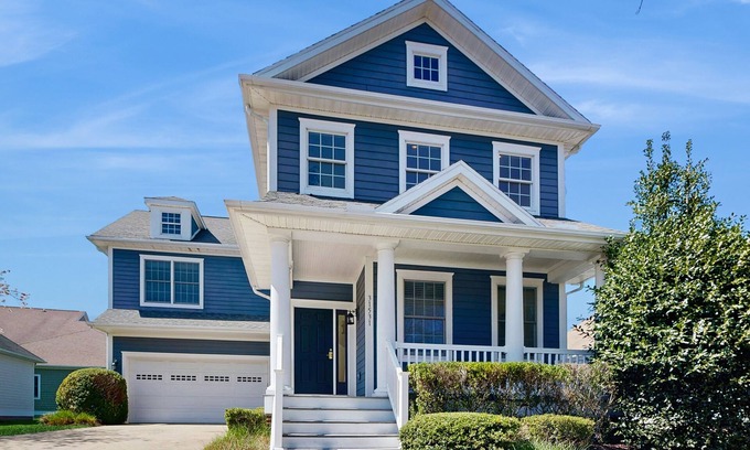 Sun Ridge House | Bayside Resort house w/community pools, hot tubs, tennis courts & on-site golf