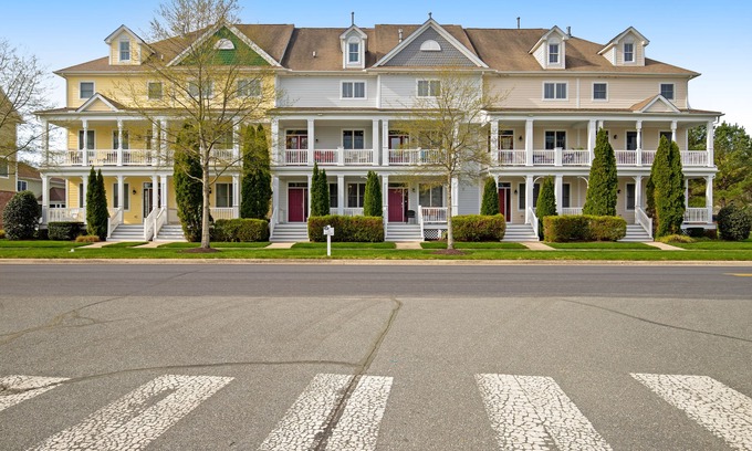 Sun Ridge House | Bayside Resort townhome with WiFi, balconies, fireplace, onsite pools, & hot tub