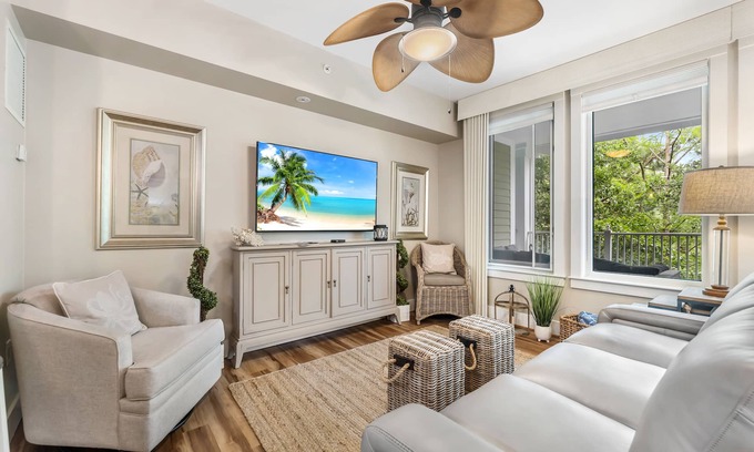 Baytowne Wharf Condo | Baytowne Wharf 1BR! Spacious Balcony, Tropical Pool, Hot Tub, Beach Tram, Gym