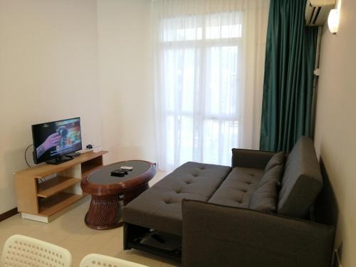 Batu Ferringhi Apartment | Bayu Emas Apartment by Wellington Resorts