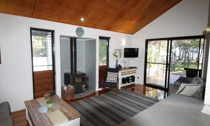 Brisbane Waterfront House | Bayview : Tangalooma Moreton island