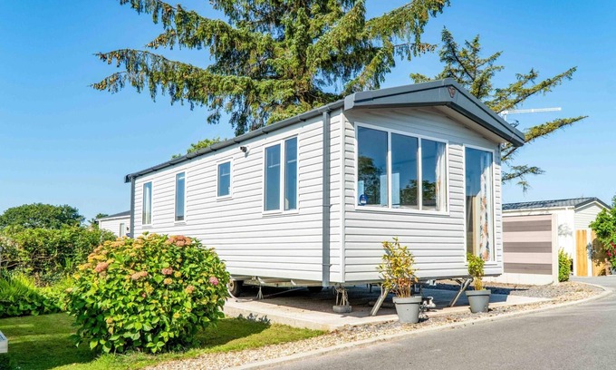 Amroth Apartment | Baywood 20 - 2 Bedroom Holiday Home - Amroth