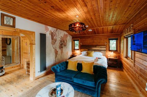 Carlton-in-Cleveland Cabin | Bazare Log Cabin, Whinstone View
