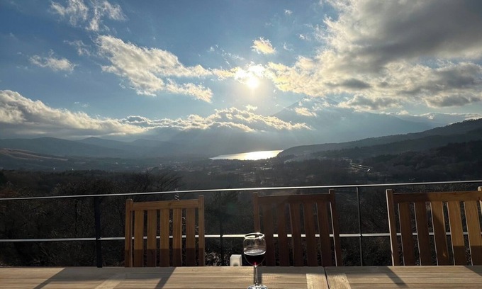 Yamanakako House | BBQ with a view of Mt Fuji and Lake Yamanaka | Ma/Minamitsuru-gun Yamanashi
