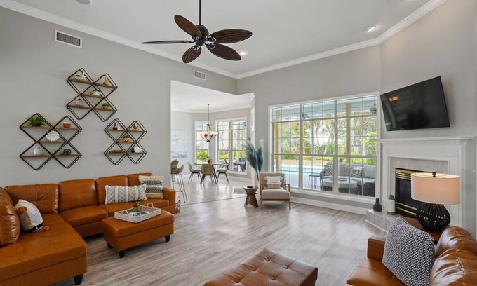 Port St. Joe House | Beach 2 Blocks, Private Resort Pool,2GolfCarts, 5Bdrms, 10Beds,3Baths,Sleeps 16