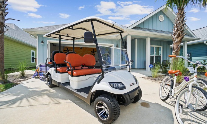 Port St. Joe House | Beach | 4BR + Game Room | Golf Cart + Bikes