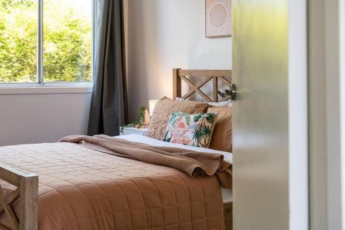 Middle Park Apartment | Beach and Track Side Delight in Middle Park